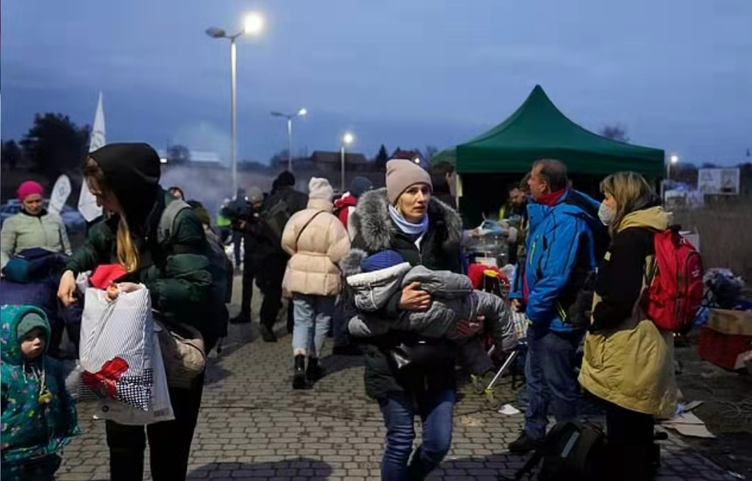 200多万难民刚刚逃离乌克兰，又被人贩子盯上了休闲区蓝鸢梦想 - Www.slyday.coM