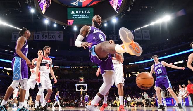 联盟唯一!詹姆斯轰50+7+6,威少战旧主仅5分,湖人击退奇才休闲区蓝鸢梦想 - Www.slyday.coM 联盟唯一!詹姆斯轰50+7+6,威少战旧主仅5分,湖人击退奇才休闲区蓝鸢梦想 - Www.slyday.coM