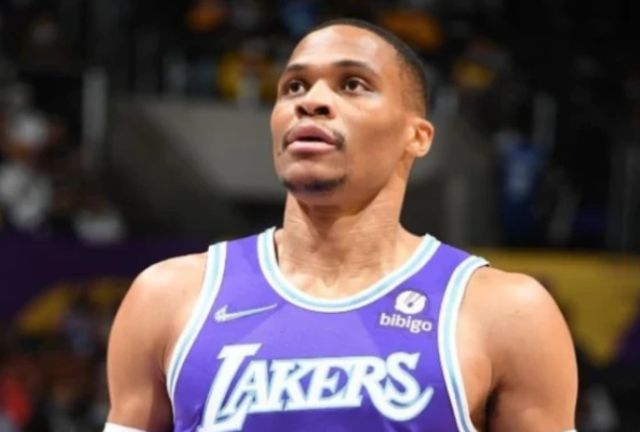 詹姆斯狂轰50分,单节19分太闪耀!威少又被弃用,湖人结束连败休闲区蓝鸢梦想 - Www.slyday.coM 詹姆斯狂轰50分,单节19分太闪耀!威少又被弃用,湖人结束连败休闲区蓝鸢梦想 - Www.slyday.coM