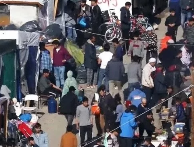 200多万难民刚刚逃离乌克兰，又被人贩子盯上了休闲区蓝鸢梦想 - Www.slyday.coM