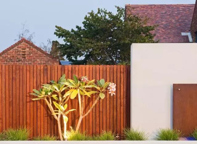 50款超美的庭院围墙原来可以这么做