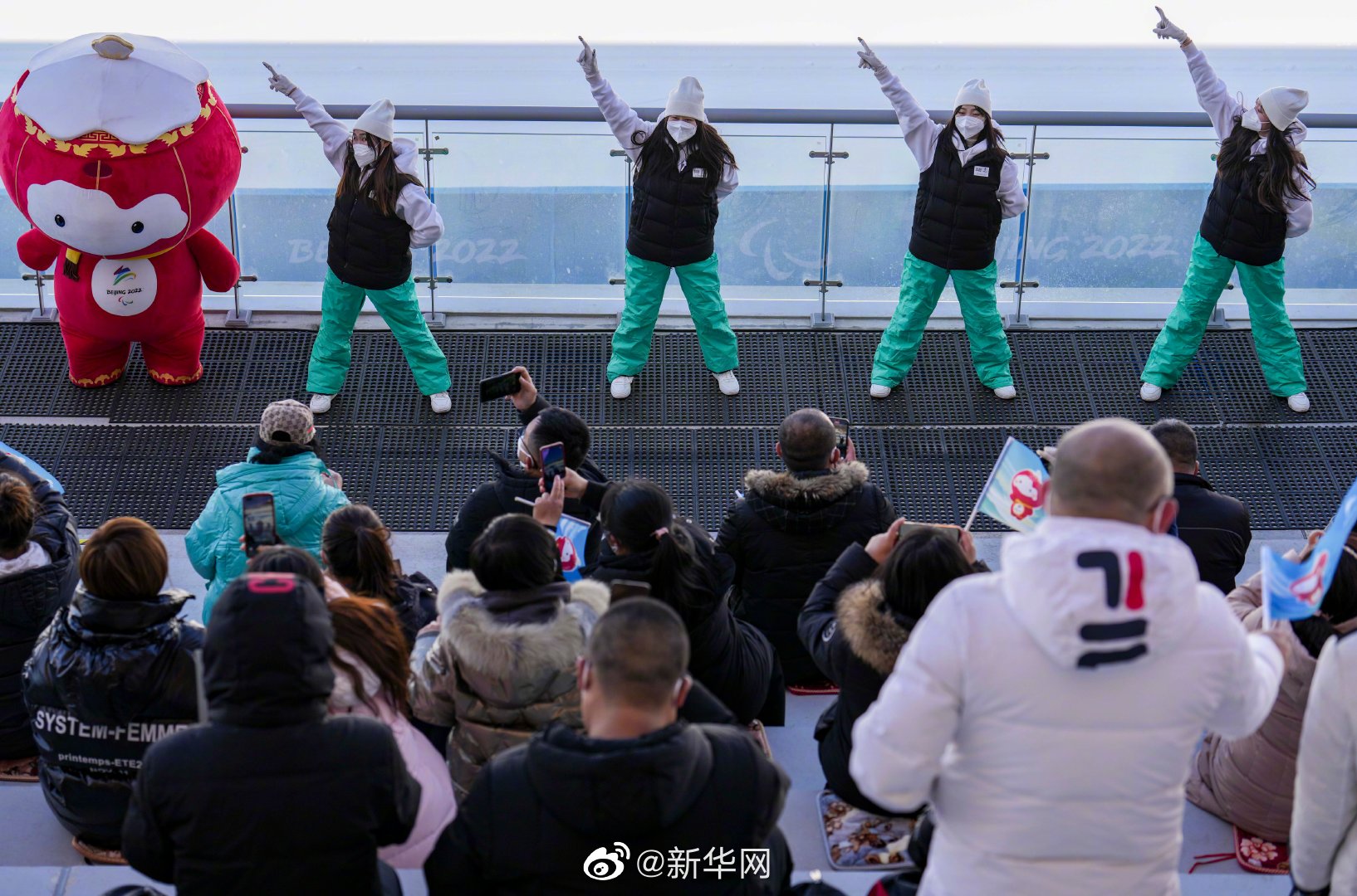 被冬残奥会的无声气氛组暖到了休闲区蓝鸢梦想 - Www.slyday.coM