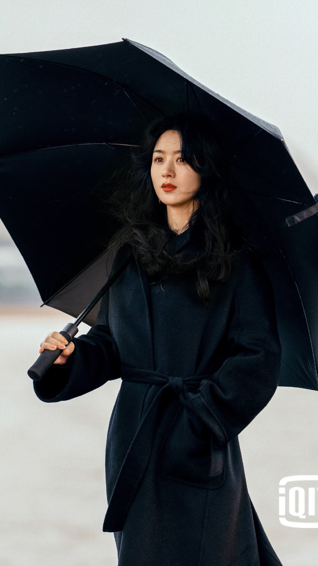 赵丽颖野蛮生长海报(赵丽颖野蛮生长海报高清)