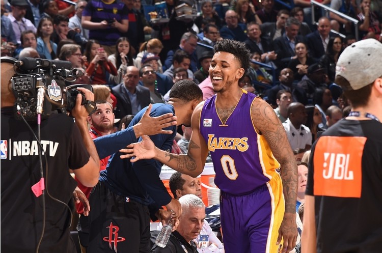 神了!湖人拿下卡位关键战,老詹3场比赛2场50+,这像37岁?休闲区蓝鸢梦想 - Www.slyday.coM 神了!湖人拿下卡位关键战,老詹3场比赛2场50+,这像37岁?休闲区蓝鸢梦想 - Www.slyday.coM