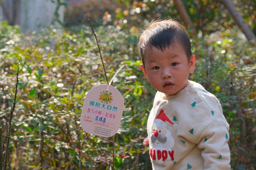 黄州某小区对居民的爱，已经到了宠溺的程度休闲区蓝鸢梦想 - Www.slyday.coM