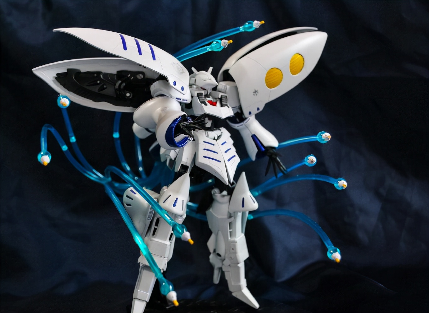 女王专用机体核心卡碧尼高达模型