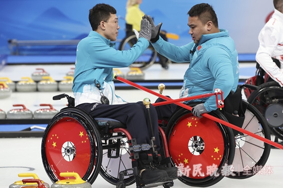 杀入冬残奥会决赛的中国轮椅冰壶队为何举靴庆祝？休闲区蓝鸢梦想 - Www.slyday.coM