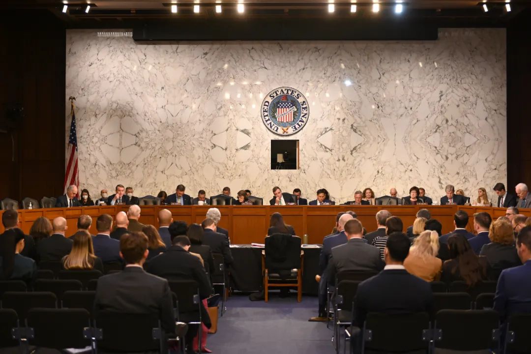 97当地时间3月10日,美情报部门负责人就乌克兰局势出席国会参议院