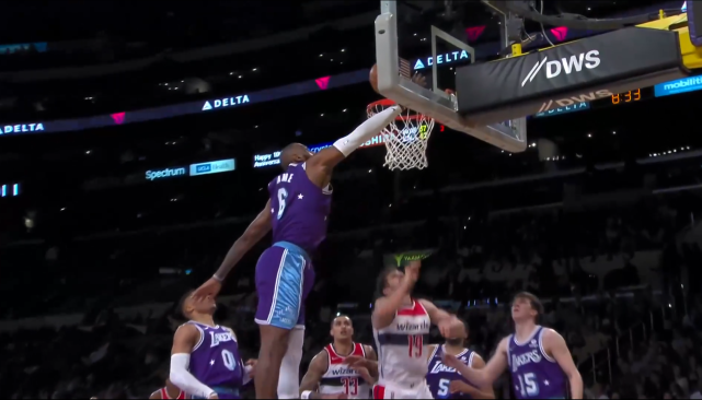 看哭了！詹姆斯狂砍50分7板6助！对天咆哮！休闲区蓝鸢梦想 - Www.slyday.coM