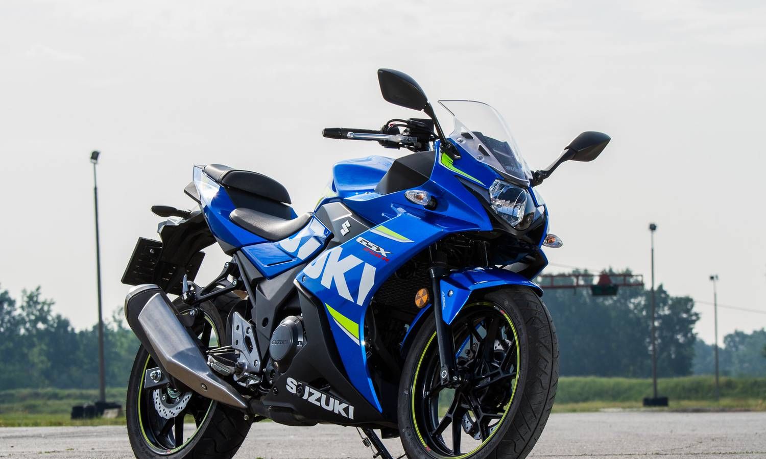 豪爵铃木gsx250r:我就是不改款有本事别买呀!