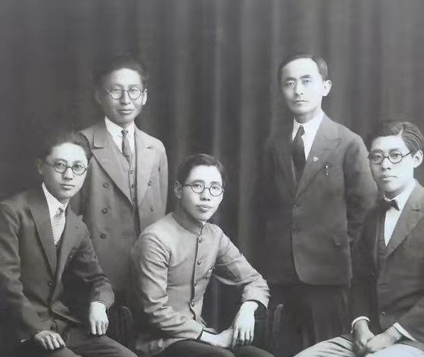 陈寅恪给清华学生出一上联，考生一半交白卷，最后仅有一人答对休闲区蓝鸢梦想 - Www.slyday.coM