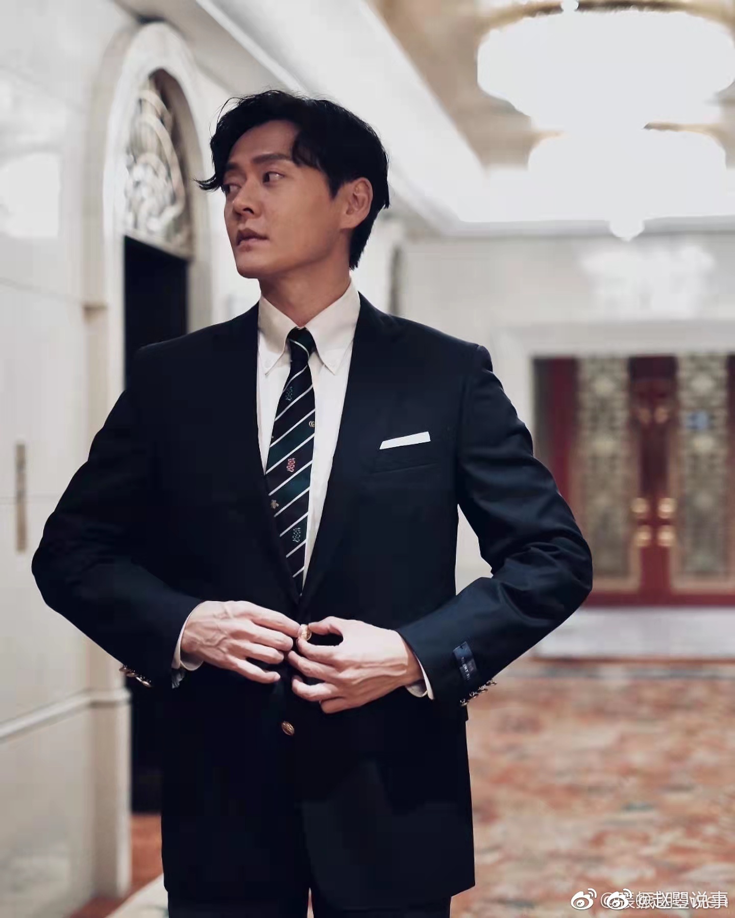 张振朗冲上云霄造型太好看了