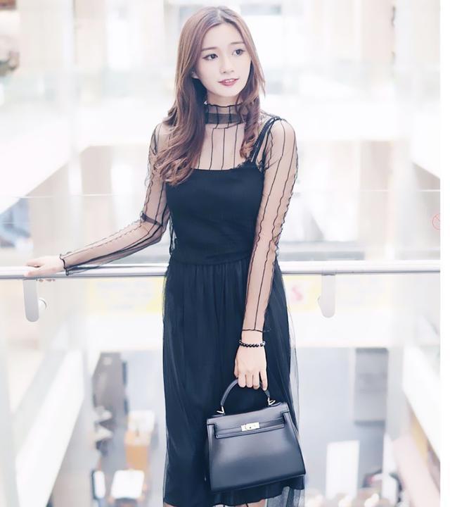 马来西亚女人服装是一种多文化的产物,可以说是"乱穿衣"的典型国度