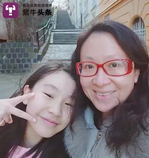 在徐媛媛看来,女儿比自己强,她从小就对国际象棋有着深厚的兴趣,从来