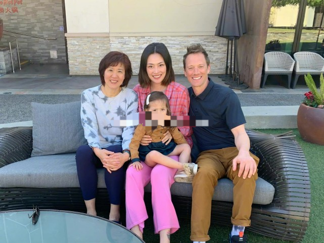 61岁郎平退休后状态佳!穿休闲装年轻不少,换了新造型颜值大变休闲区蓝鸢梦想 - Www.slyday.coM 61岁郎平退休后状态佳!穿休闲装年轻不少,换了新造型颜值大变休闲区蓝鸢梦想 - Www.slyday.coM