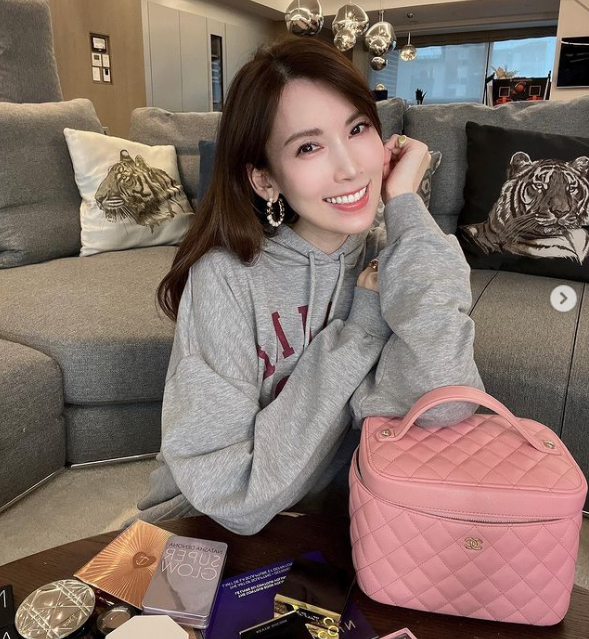 陈若仪和林志颖结婚生3宝还是13年前的好身材