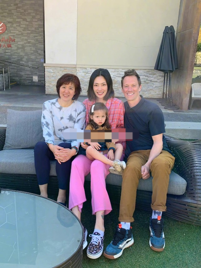 61岁郎平退休后状态佳!穿休闲装年轻不少,换了新造型颜值大变休闲区蓝鸢梦想 - Www.slyday.coM 61岁郎平退休后状态佳!穿休闲装年轻不少,换了新造型颜值大变休闲区蓝鸢梦想 - Www.slyday.coM