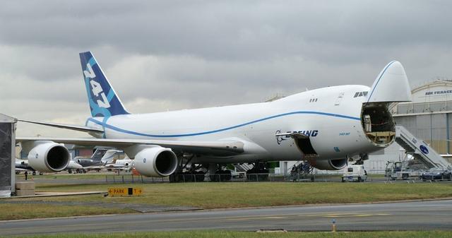 要拆了南航退役a380定格美国飞机坟场为何不能客改货