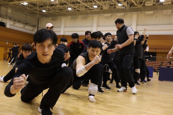 北京冬残奥会闭幕式上60名“奔跑者”背后的故事休闲区蓝鸢梦想 - Www.slyday.coM