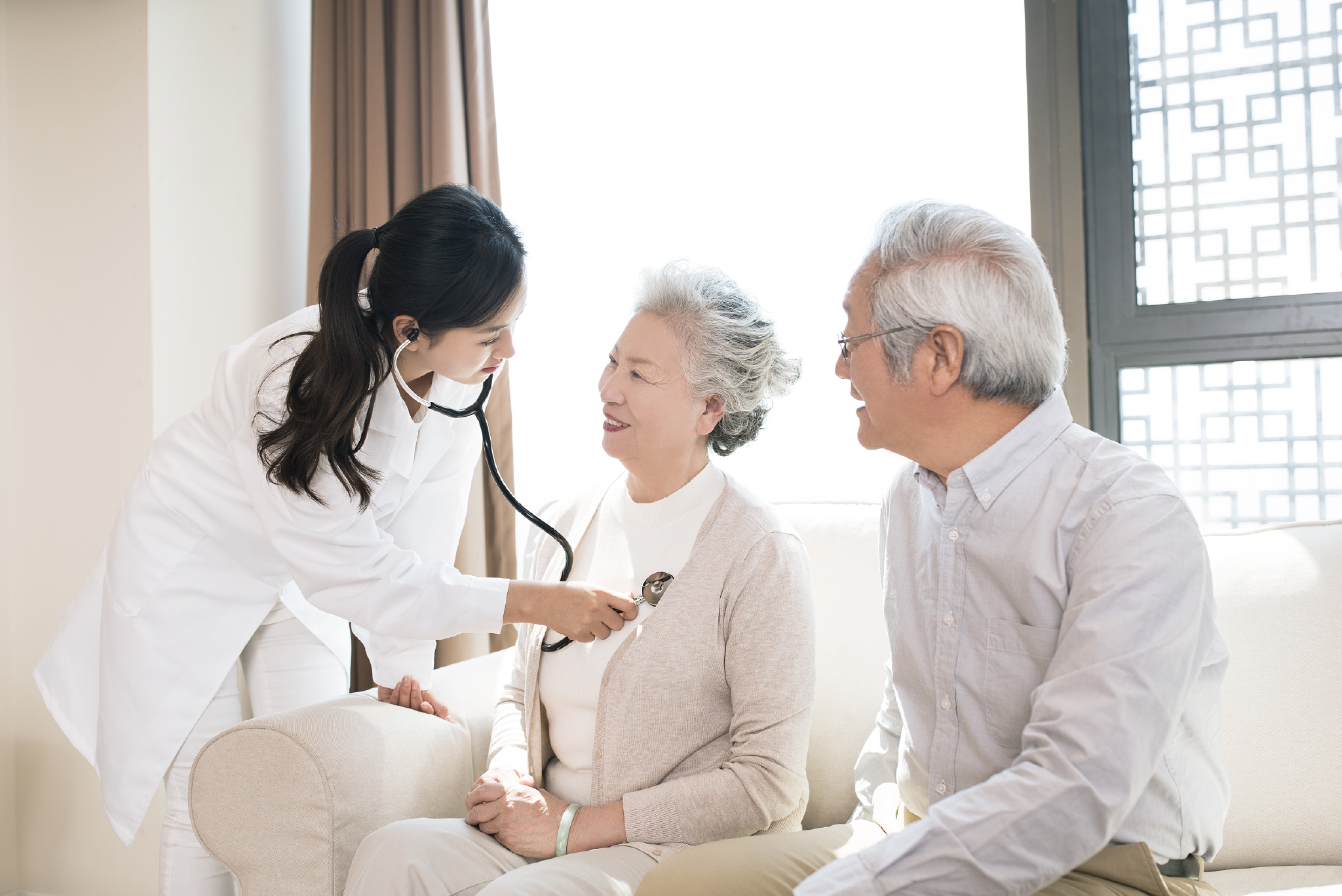 江苏多地入选国家试点科技赋能让养老服务更智慧健康