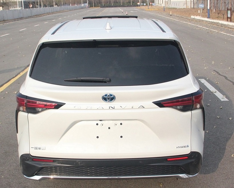 搭2.5L混动系统 一汽丰田版“赛那”命名Granvia