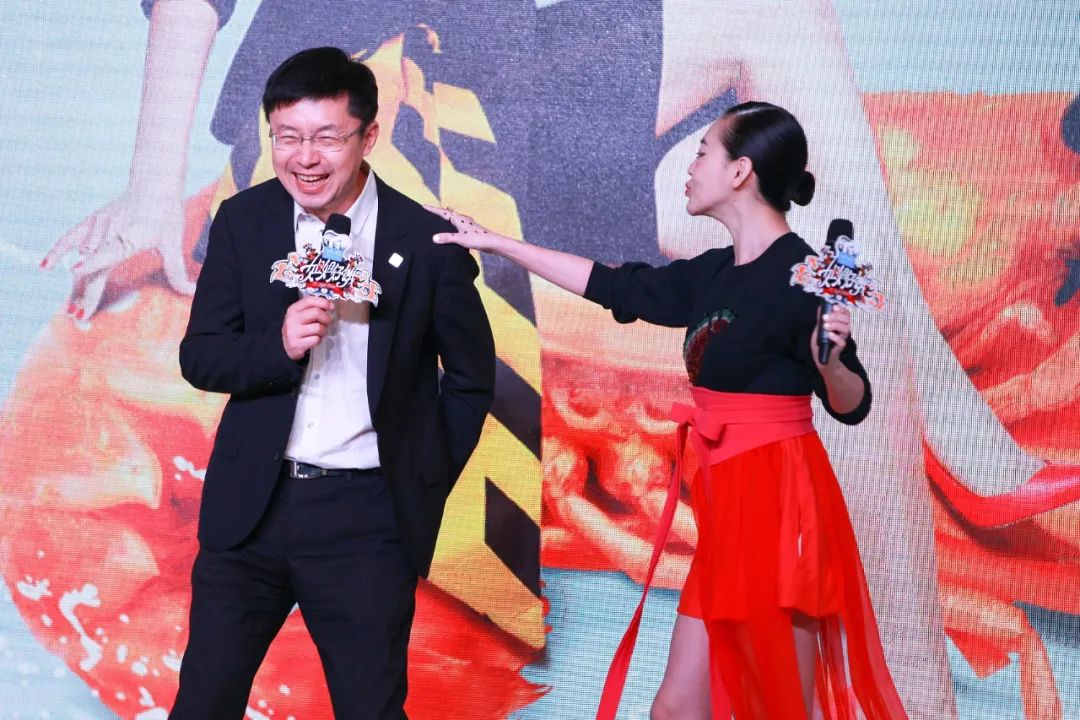 (爱奇艺ceo龚宇和小s)ip剧带来的热度虽然高,但问题是,用户是在为剧集