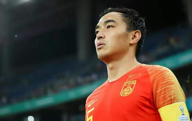 晚上11点,冯潇霆用2221字长文为国足发声,30分钟后,李毅竟怒批休闲区蓝鸢梦想 - Www.slyday.coM 晚上11点,冯潇霆用2221字长文为国足发声,30分钟后,李毅竟怒批休闲区蓝鸢梦想 - Www.slyday.coM