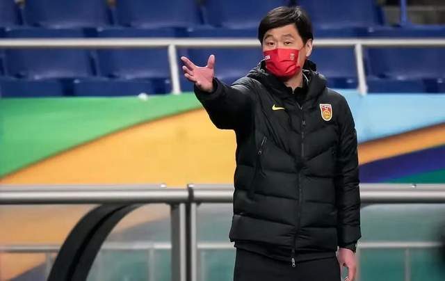 晚上11点,冯潇霆用2221字长文为国足发声,30分钟后,李毅竟怒批休闲区蓝鸢梦想 - Www.slyday.coM 晚上11点,冯潇霆用2221字长文为国足发声,30分钟后,李毅竟怒批休闲区蓝鸢梦想 - Www.slyday.coM