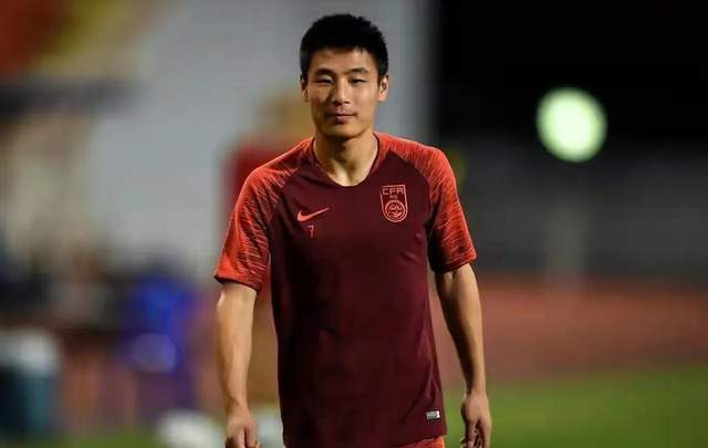 晚上11点,冯潇霆用2221字长文为国足发声,30分钟后,李毅竟怒批休闲区蓝鸢梦想 - Www.slyday.coM 晚上11点,冯潇霆用2221字长文为国足发声,30分钟后,李毅竟怒批休闲区蓝鸢梦想 - Www.slyday.coM