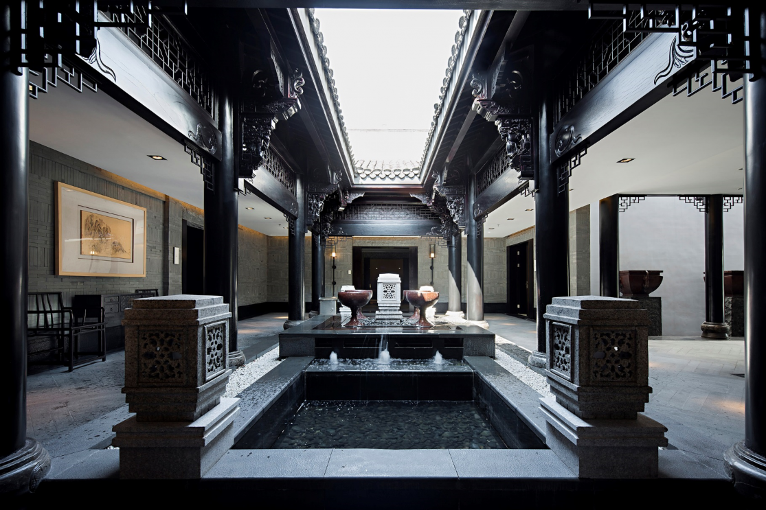 金恪建筑:浓浓的中式古典风酒店,让人一秒穿越回古代豪门大院儿