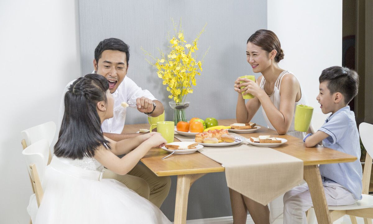 婆婆不满孙女与自己不亲，跟儿媳大吵，儿子：我不想成为一个光棍休闲区蓝鸢梦想 - Www.slyday.coM