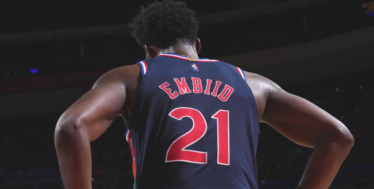 名嘴警告哈登：费城球迷很危险!大帝赛后又沉默了,76人危机重重休闲区蓝鸢梦想 - Www.slyday.coM