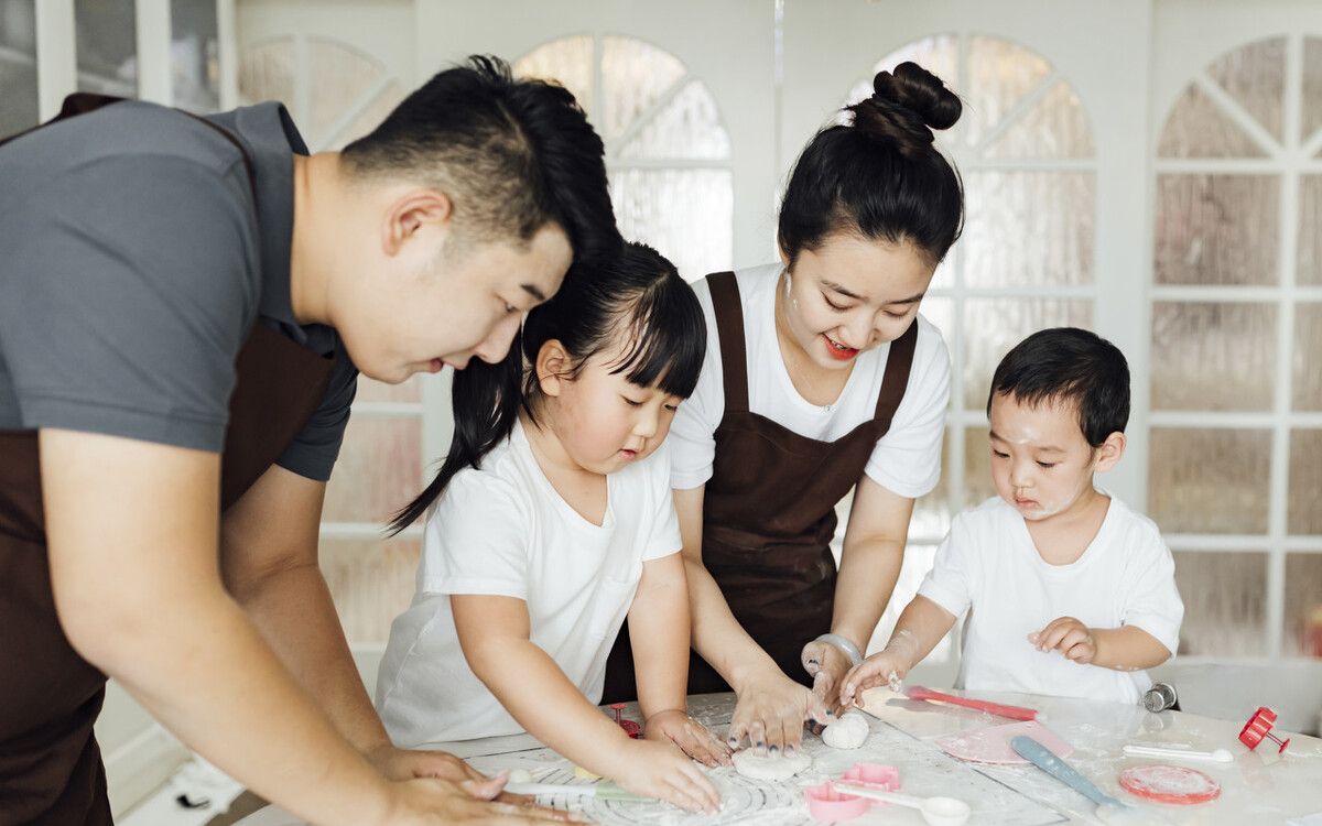 婆婆不满孙女与自己不亲，跟儿媳大吵，儿子：我不想成为一个光棍休闲区蓝鸢梦想 - Www.slyday.coM