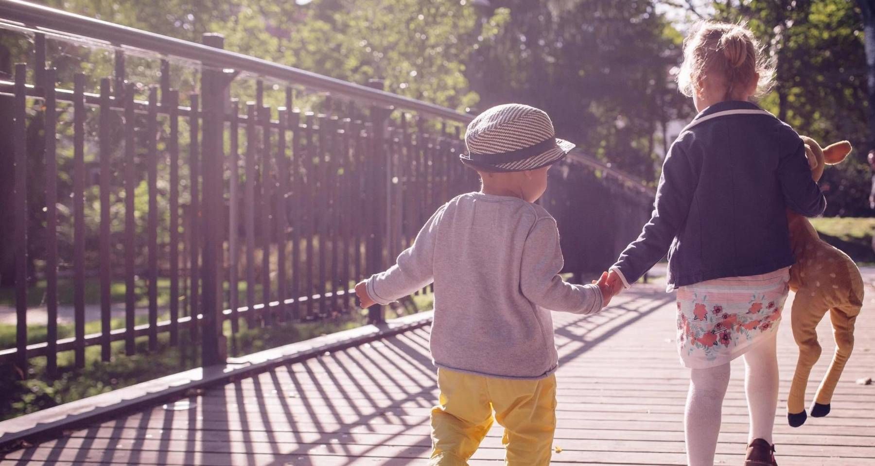 家长们,别忽视了出生顺序对孩子性格的影响休闲区蓝鸢梦想 - Www.slyday.coM 家长们,别忽视了出生顺序对孩子性格的影响休闲区蓝鸢梦想 - Www.slyday.coM