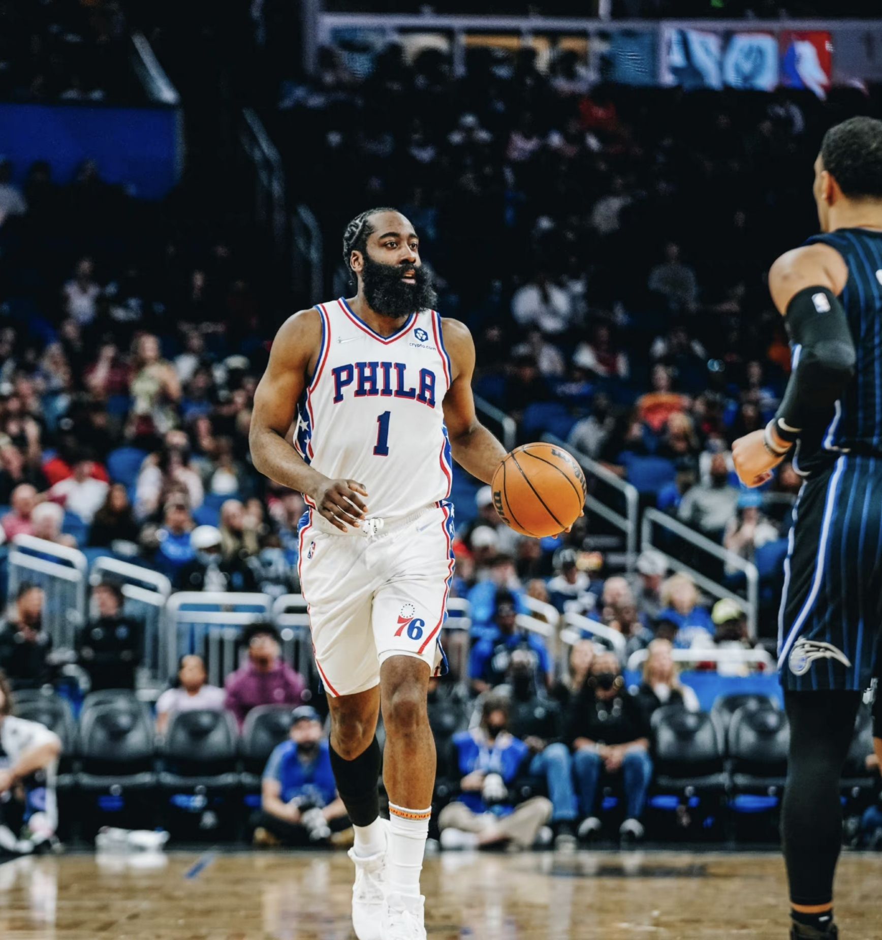 哈登19中5低效砍下26分最后时刻2罚1中险遭绝杀