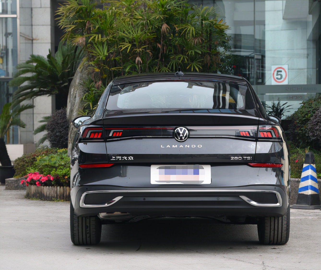 a级车市场销量逐步上涨上汽大众放大招凌渡l新增无框车门