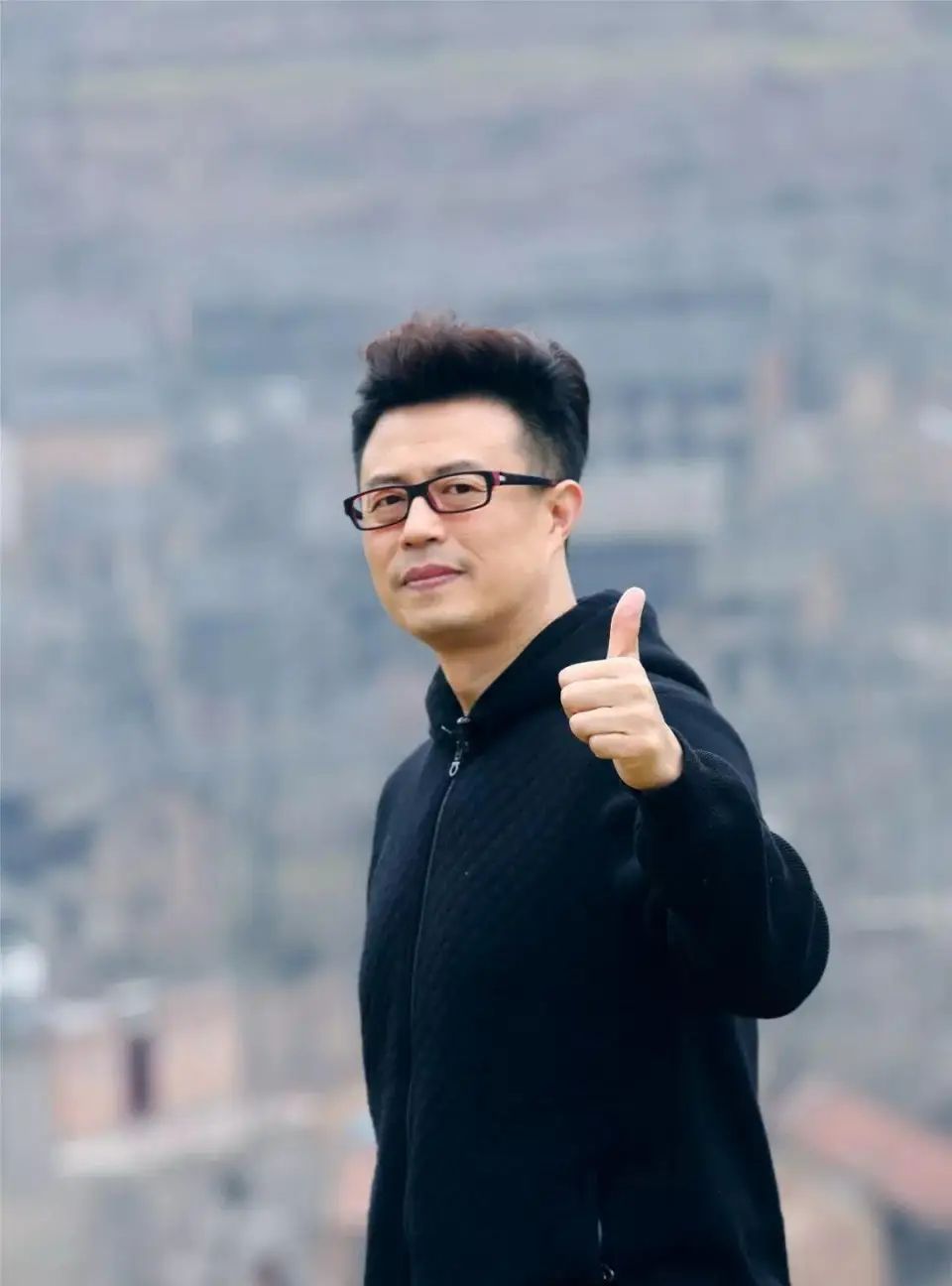 白燕升用爱创造奇迹让瘫痪老婆下地走路生儿育女如今怎样了