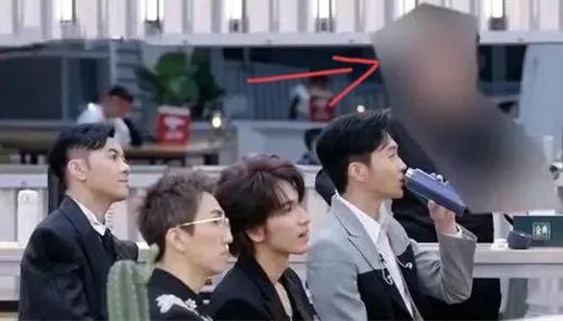 千万粉瞬间清零，品牌纷纷解约，因偷逃税被罚1.06亿的邓伦凉透了休闲区蓝鸢梦想 - Www.slyday.coM