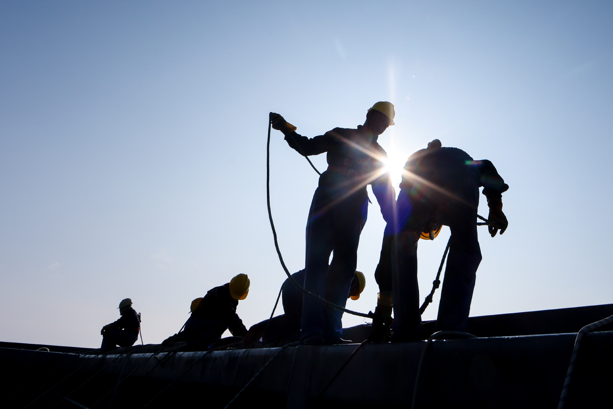 300米高空的"蜘蛛人"|贵阳市_新浪新闻