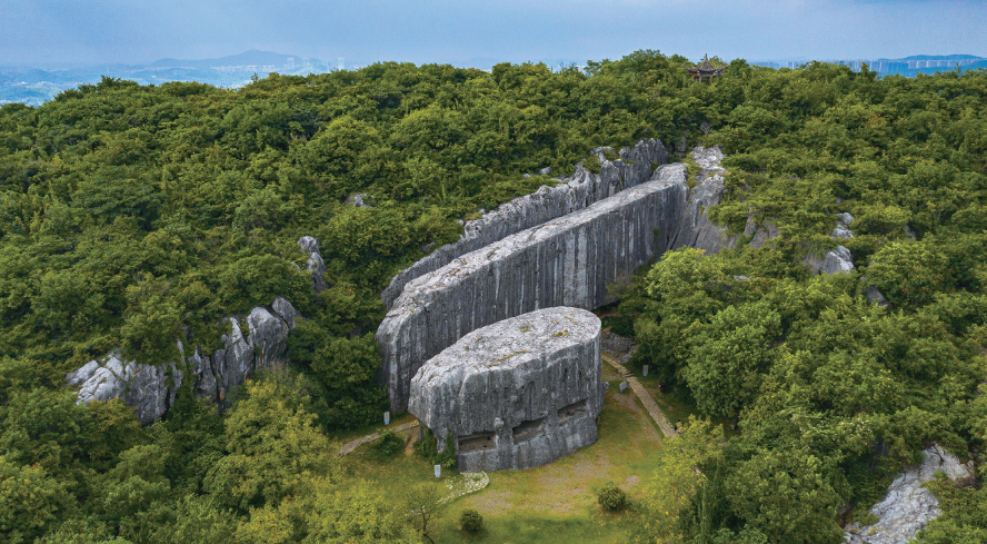 航拍阳山碑材,可以提供平时看不到的全景角度