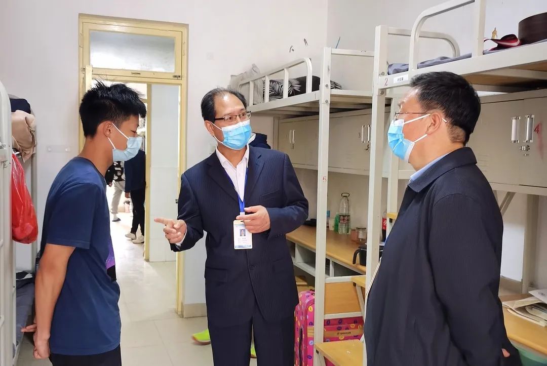 陕西机电职业技术学院组织开展学生公寓安全卫生大检查休闲区蓝鸢梦想 - Www.slyday.coM 陕西机电职业技术学院组织开展学生公寓安全卫生大检查休闲区蓝鸢梦想 - Www.slyday.coM