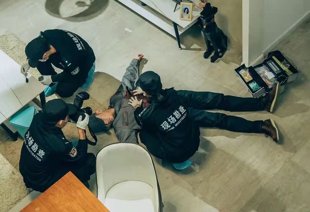 《猎罪图鉴》：妻子与丈夫情人合谋“杀夫”,其中隐情令人悲愤休闲区蓝鸢梦想 - Www.slyday.coM