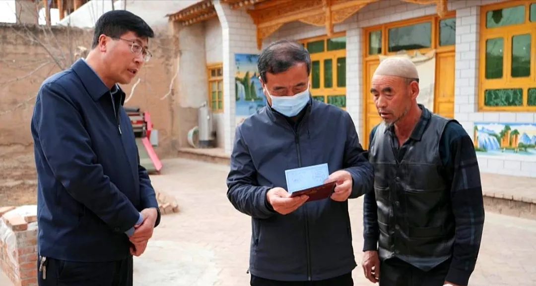 张自贤到东乡县调研春耕备耕撂荒地治理等工作