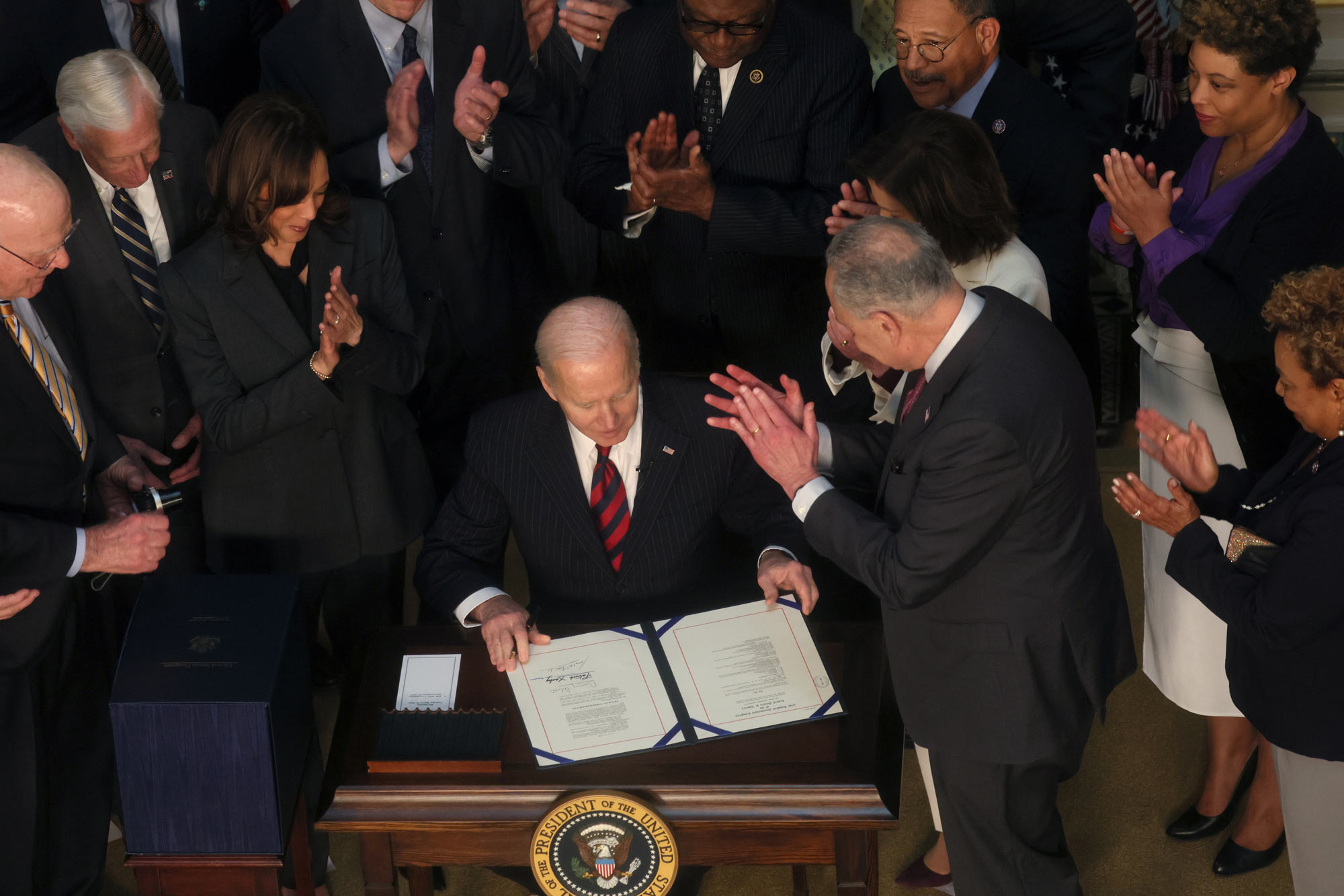 俄宣布制裁拜登，美宣布援乌136亿美元休闲区蓝鸢梦想 - Www.slyday.coM