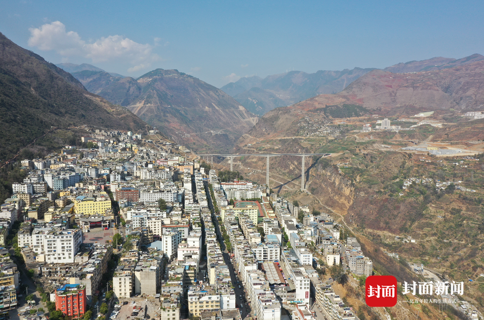 大凉山"世界第一高墩"大桥 串起了金阳县新旧两座城