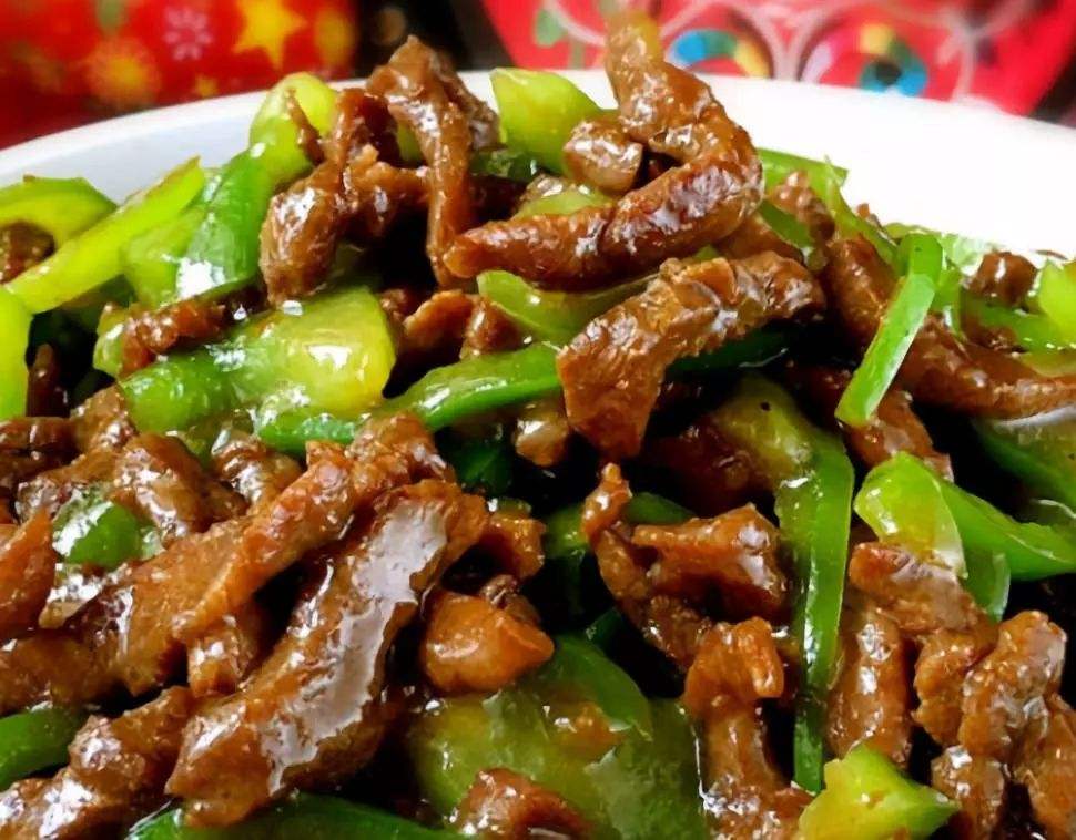 春天多吃这道菜蚝油莴笋牛肉香气扑鼻营养不腻孩子也喜欢