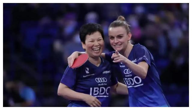 女双决赛对阵出炉,海产姐妹速战速决,将与日本组合争夺冠军休闲区蓝鸢梦想 - Www.slyday.coM 女双决赛对阵出炉,海产姐妹速战速决,将与日本组合争夺冠军休闲区蓝鸢梦想 - Www.slyday.coM