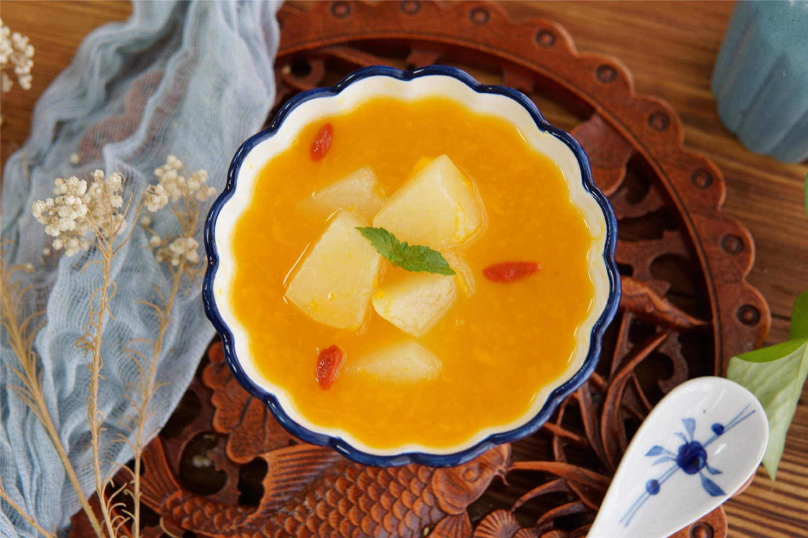 好吃的南瓜山药肉松羹