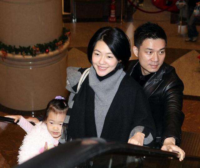 妈妈将阻止大S和具俊晔在台湾登记?小S透露大S夫妇视频通话细节休闲区蓝鸢梦想 - Www.slyday.coM 妈妈将阻止大S和具俊晔在台湾登记?小S透露大S夫妇视频通话细节休闲区蓝鸢梦想 - Www.slyday.coM