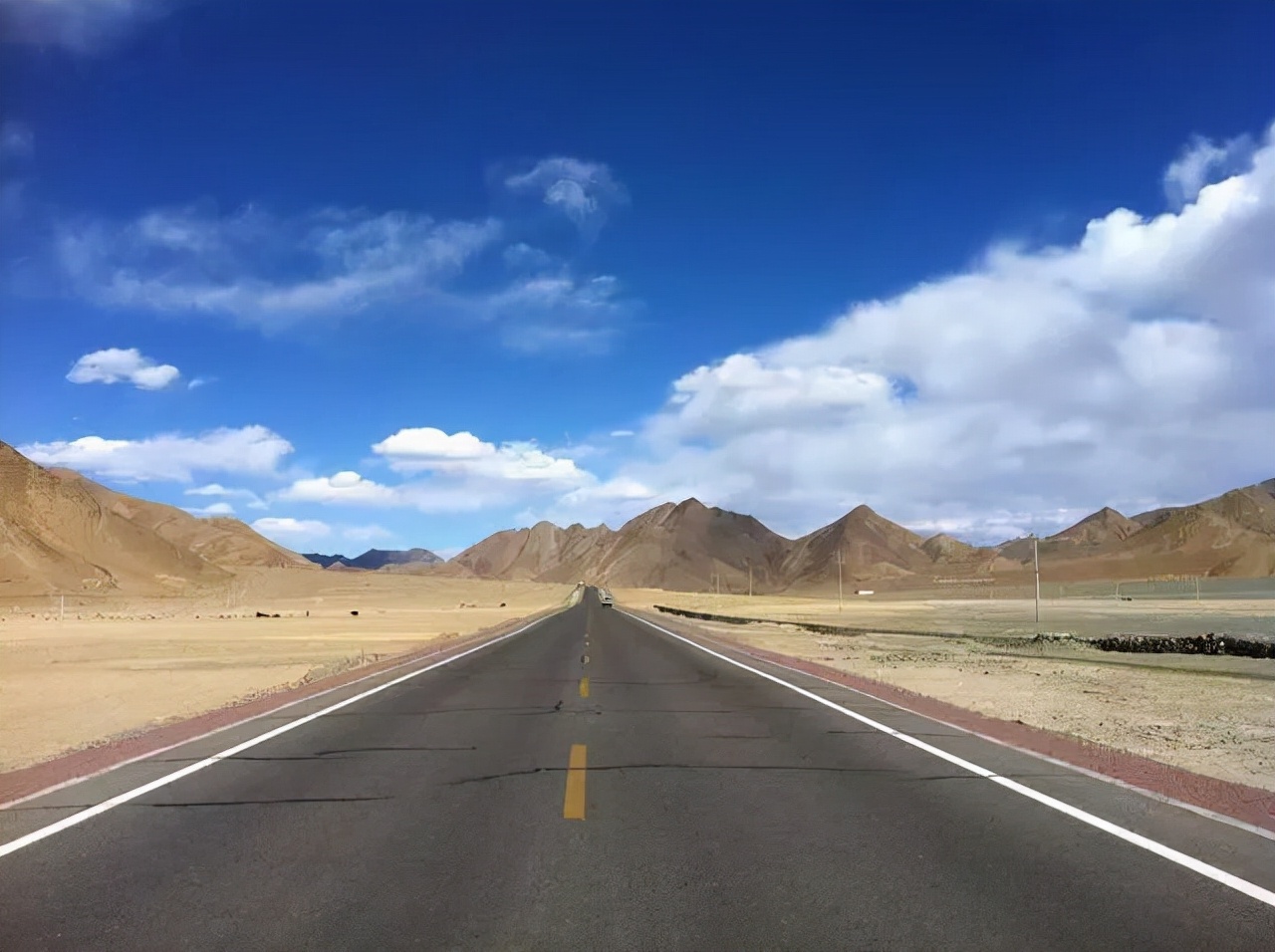 国内值得一去的10个旅行地,美得像一幅画,疫情过后,就出发吧休闲区蓝鸢梦想 - Www.slyday.coM 国内值得一去的10个旅行地,美得像一幅画,疫情过后,就出发吧休闲区蓝鸢梦想 - Www.slyday.coM